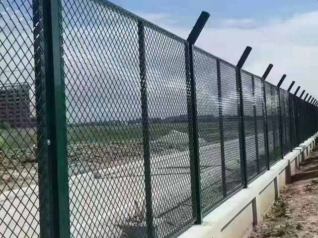 鋼板網(wǎng)護欄-02